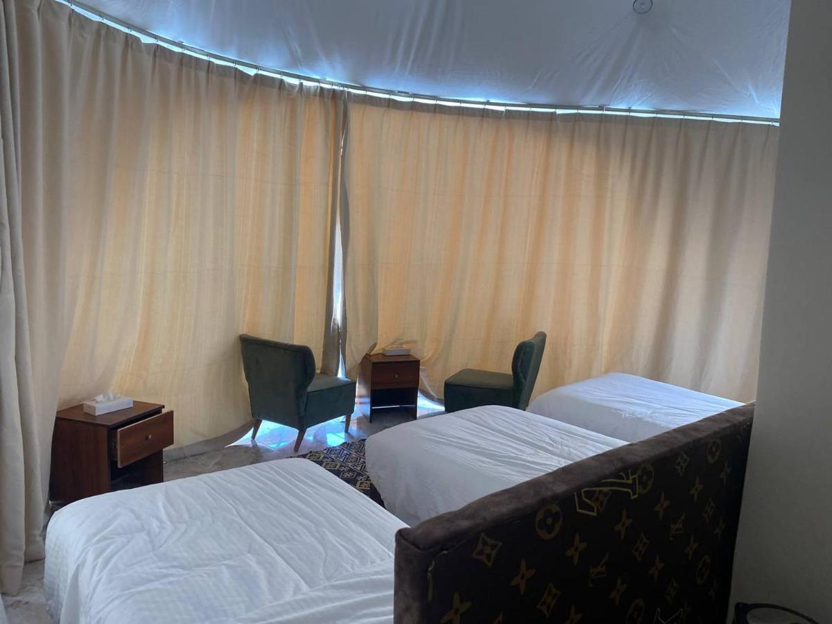 Omar Ali Luxury Camp Hotel Wadi Rum Buitenkant foto