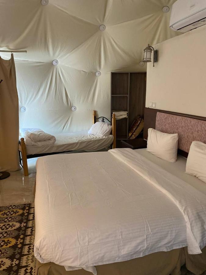 Omar Ali Luxury Camp Hotel Wadi Rum Buitenkant foto